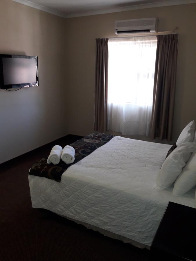 Airport Hotel Kimberley Exterior photo